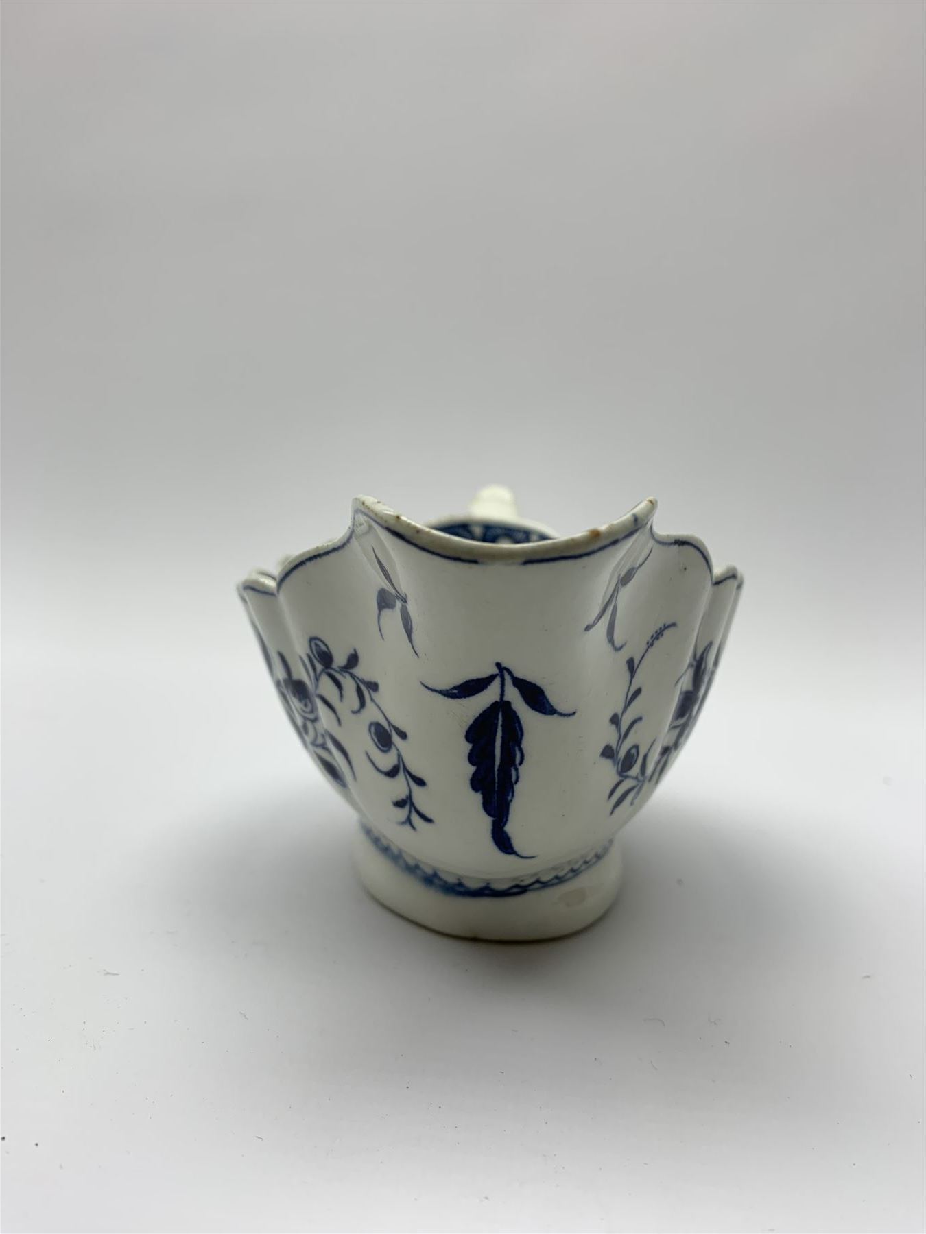 18th century Worcester sauce boat - Image 9 of 9