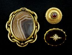 Victorian gold French jet and seed pearl mourning brooch