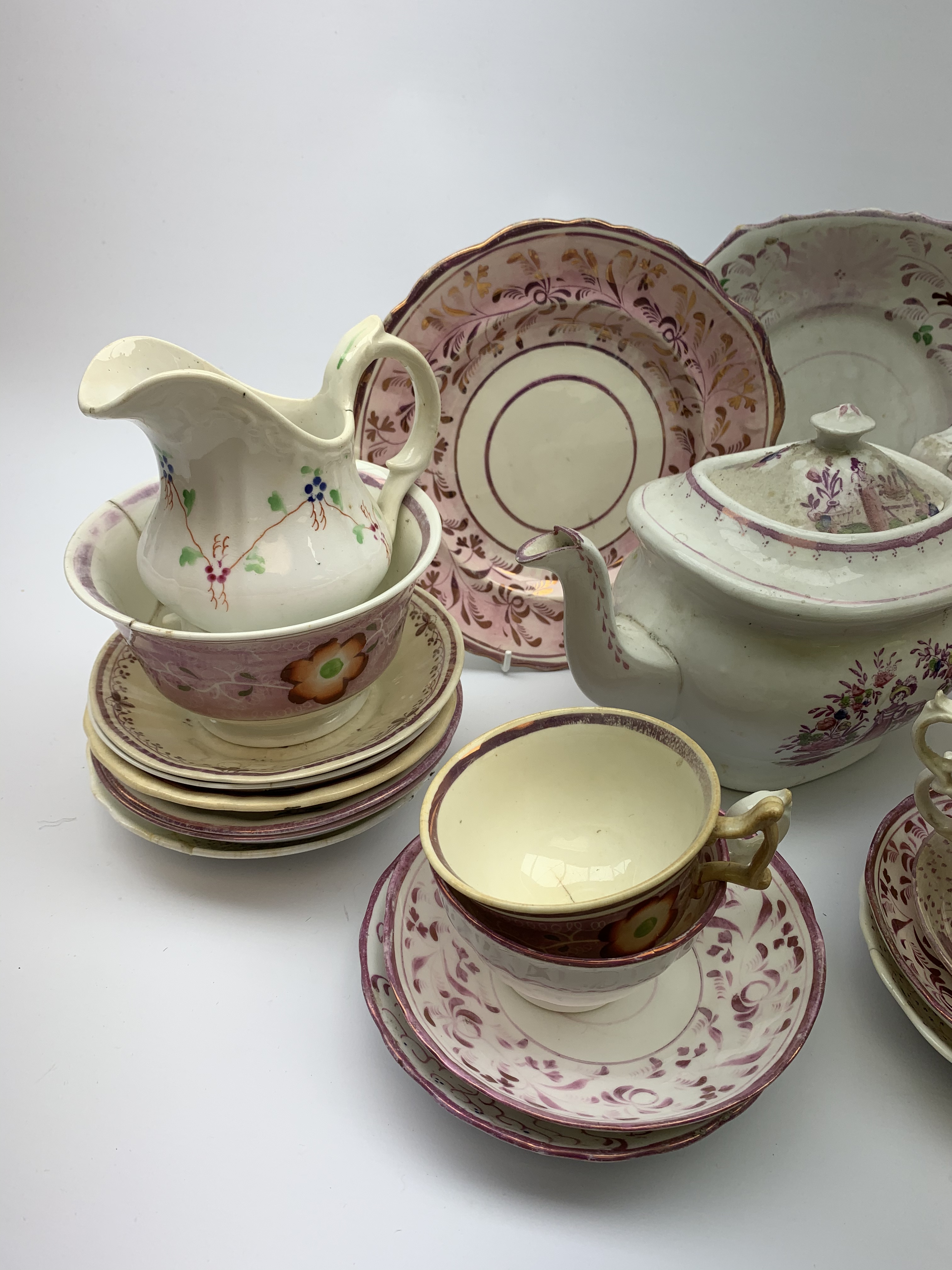 A quantity of assorted 19th century pink lustre teawares - Image 8 of 12
