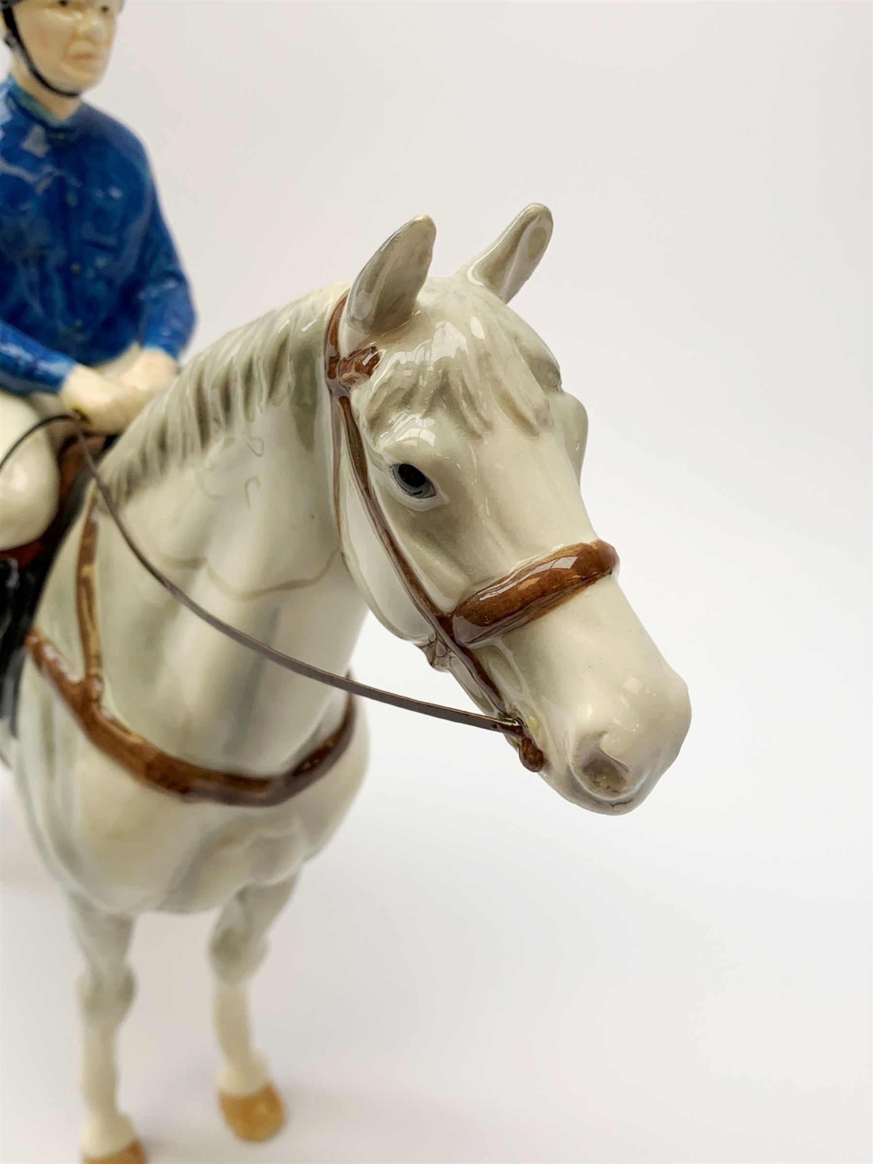 A limited edition John Beswick jockey on horseback - Image 11 of 37