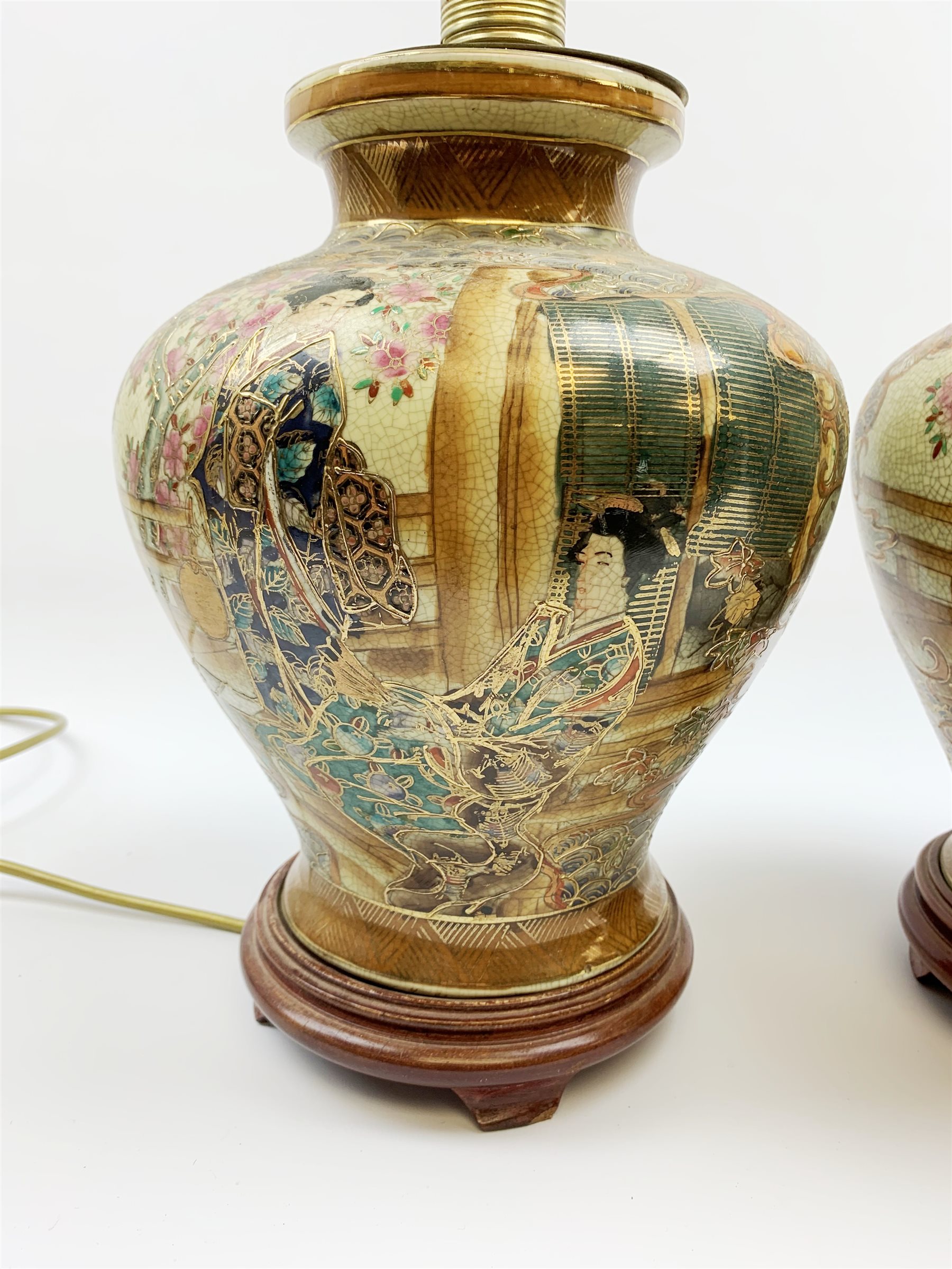 A pair of 20th century Japanese Satsuma style table lamps - Image 2 of 14