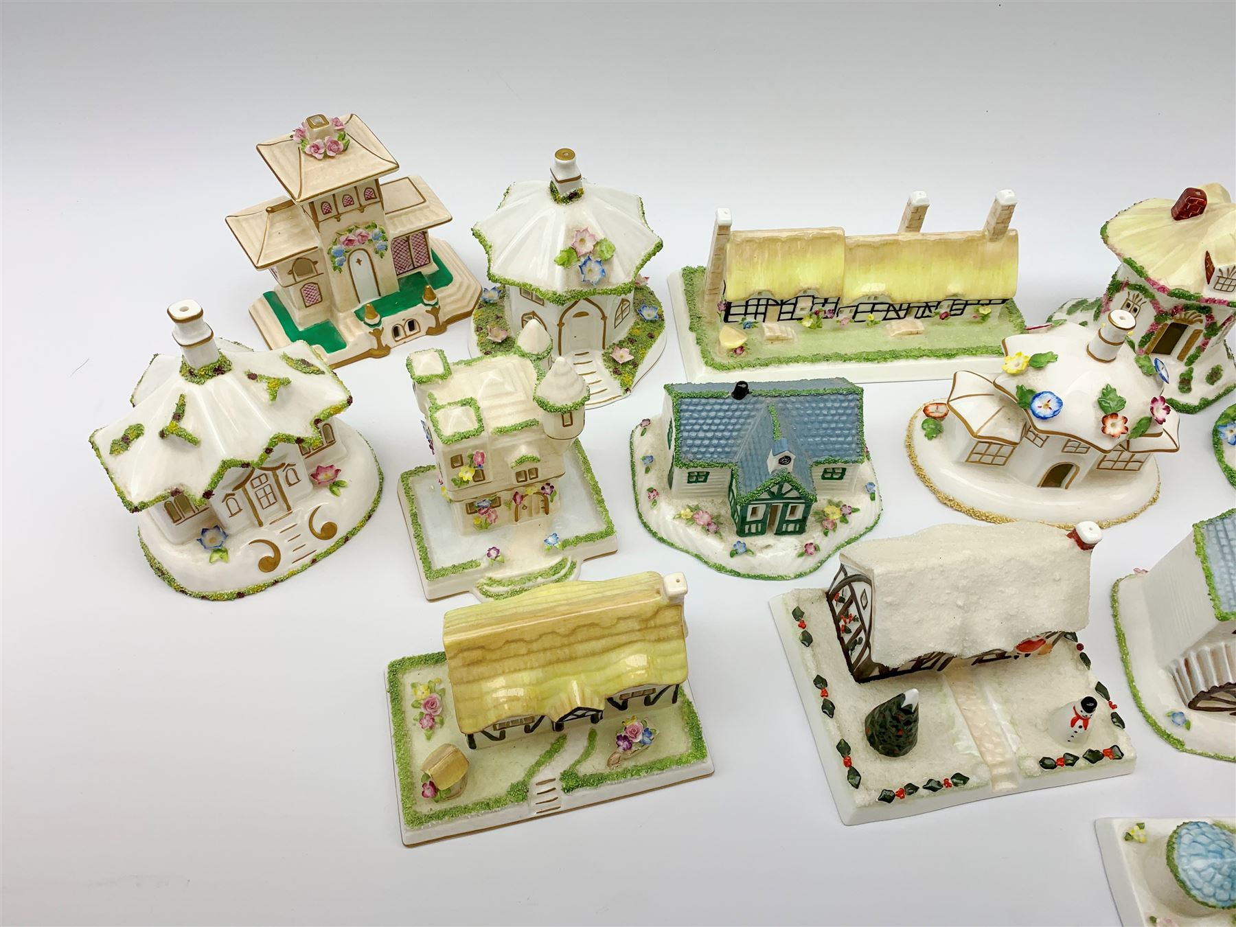 A collection of Coalport pastille burners modelled in the form of cottages and various buildings - Image 12 of 17