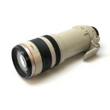 Canon camera lens 'Canon Zoom Lens EF 100-400mm 1:4.5-5.6 L IS Ultrasonic'