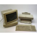 Macintosh LE Apple Computer Model No: M0350