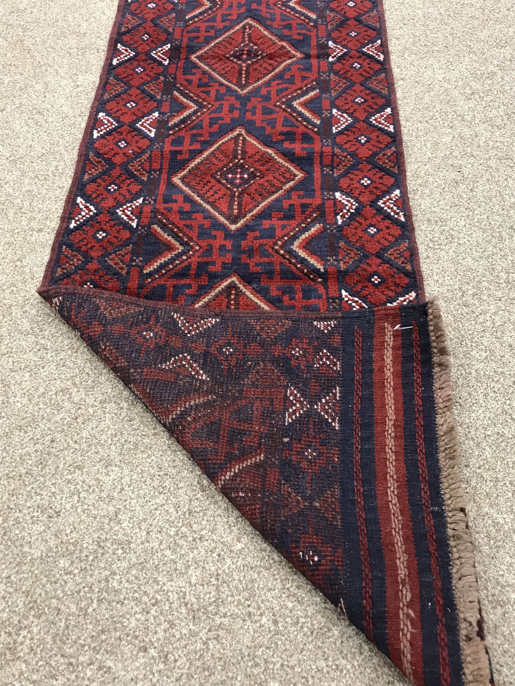 Meshwari red and blue ground runner, diamond pattern field - Image 3 of 3