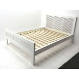 White finish 4� 6�� double bedstead