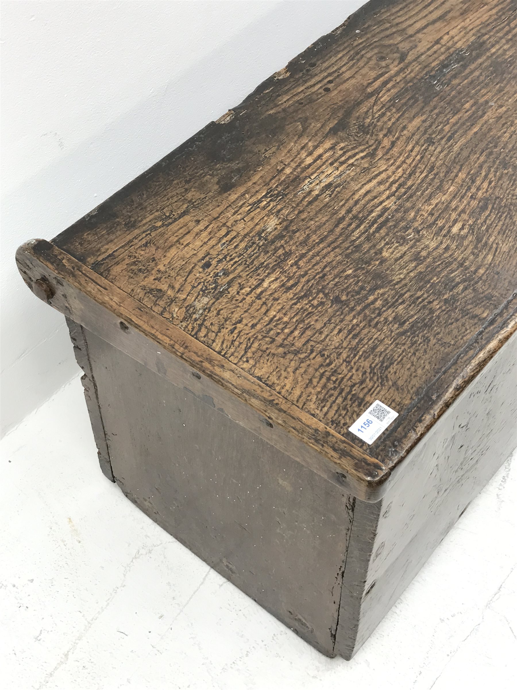 18th century oak six plank sword box, the frieze decorated with zig-zag pattern, hinged lid on woode - Image 2 of 11