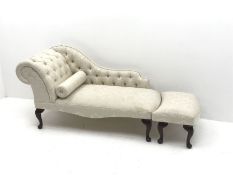 Small chaise longue, serpentine back, scrolling arm, upholstered deep buttoned cream damask fabric (