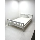 White finish 4� 6� double bedstead with memory mattress