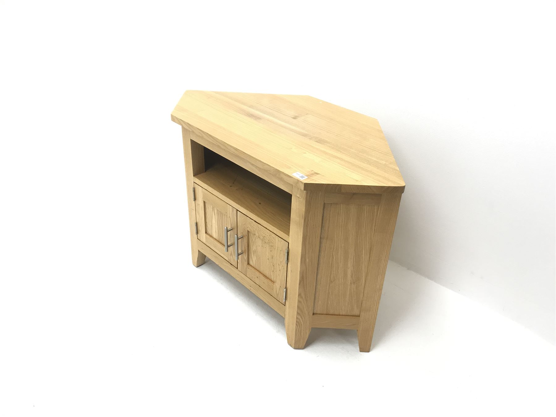 Light oak corner television stand, single shelf above two cupboard doors, stile supports - Image 2 of 3