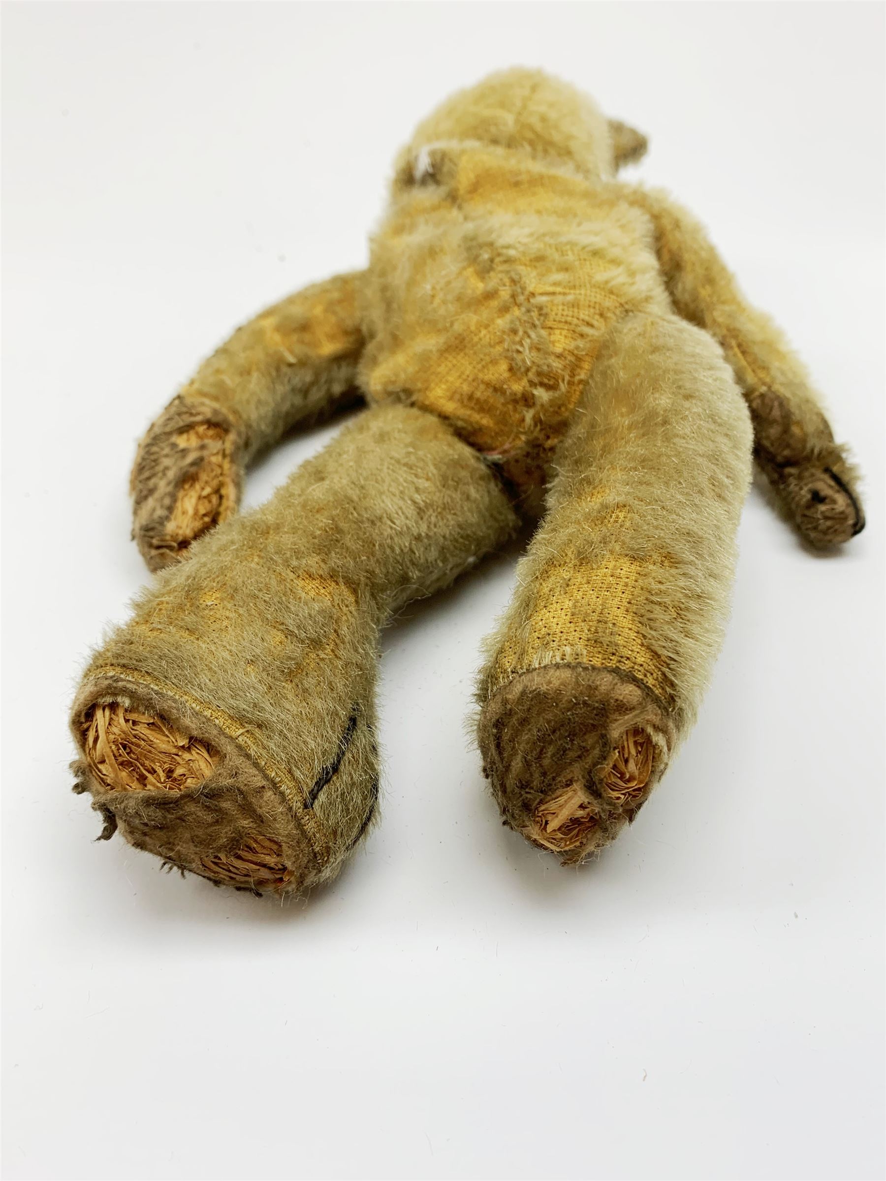 Early 20th century American mohair teddy bear c1920 with wood wool filled body humped back body with - Image 8 of 8