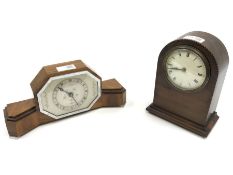 Mid to late 20th century walnut mantel clock by 'Elliot' (W29cm)