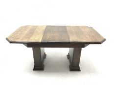 'The Celerity Patent' - Early 20th century oak extending dining table