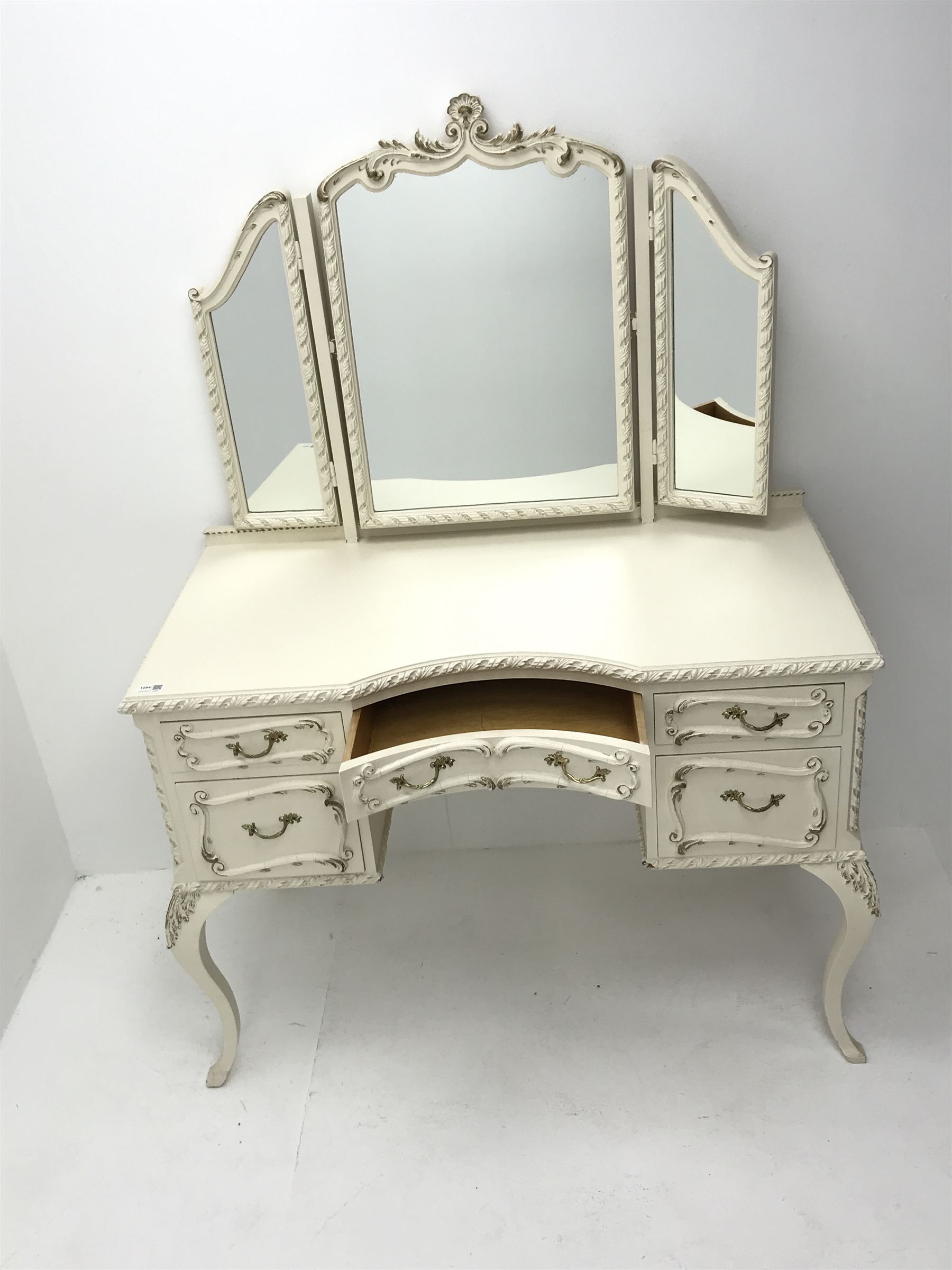 Late 20th century French style white and gilt dressing table raised triple mirror back - Image 4 of 4