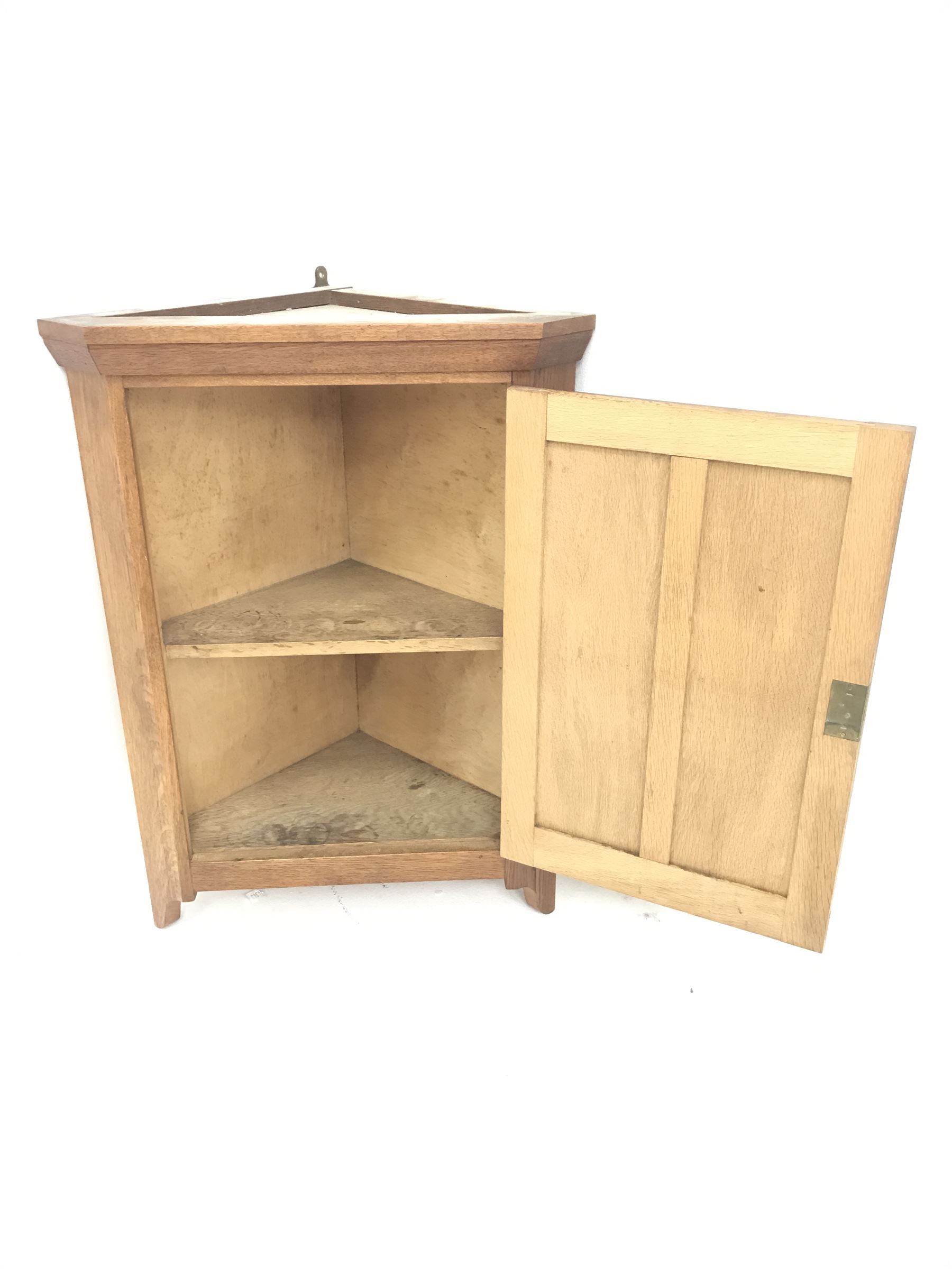 Mid century small oak wall hanging corner cupboard - Image 3 of 3