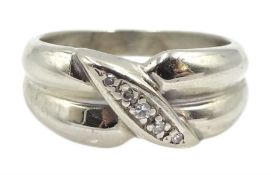 14ct white gold diamond crossover ring