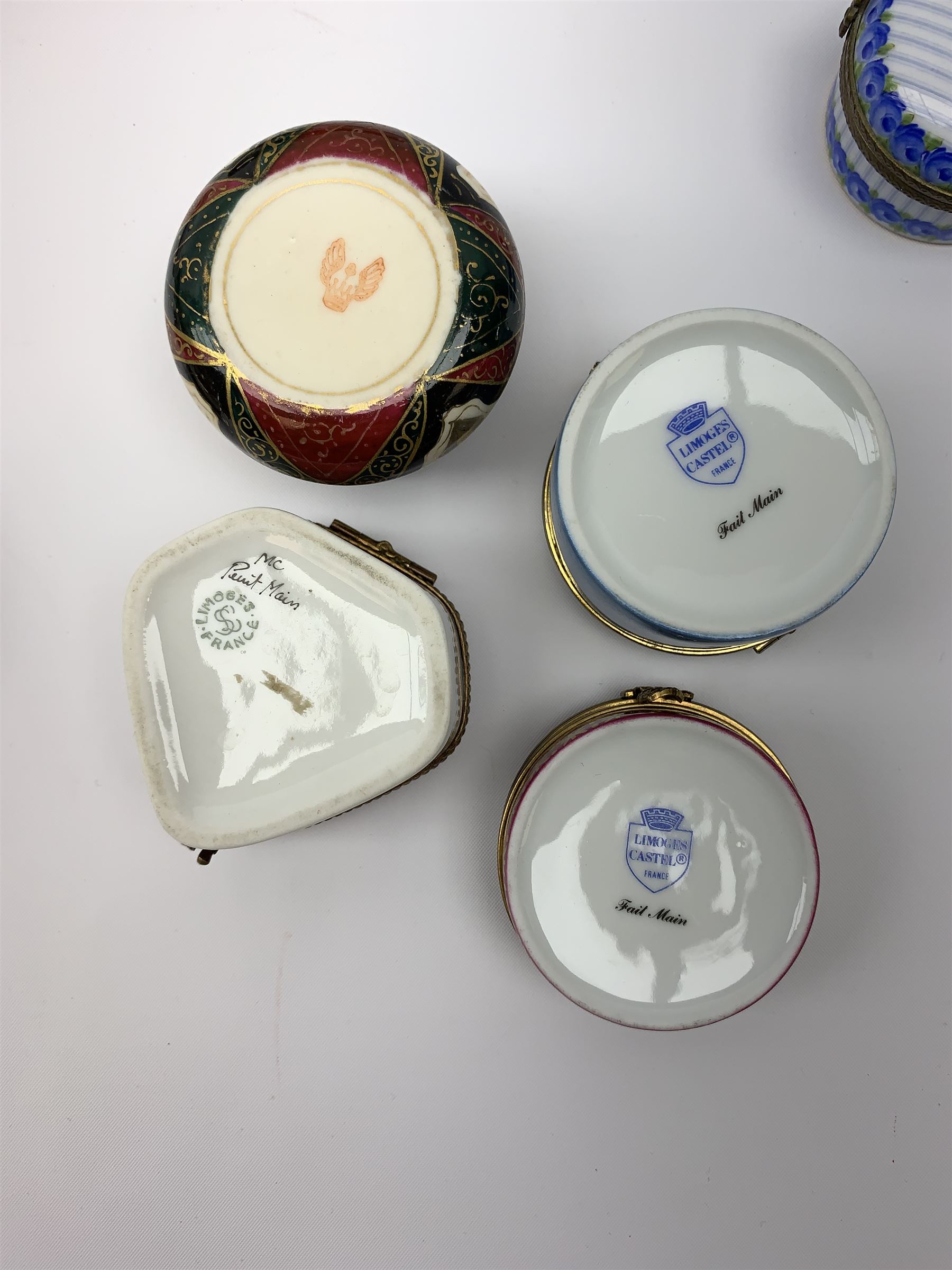 A group of various pill and trinket boxes - Image 3 of 3