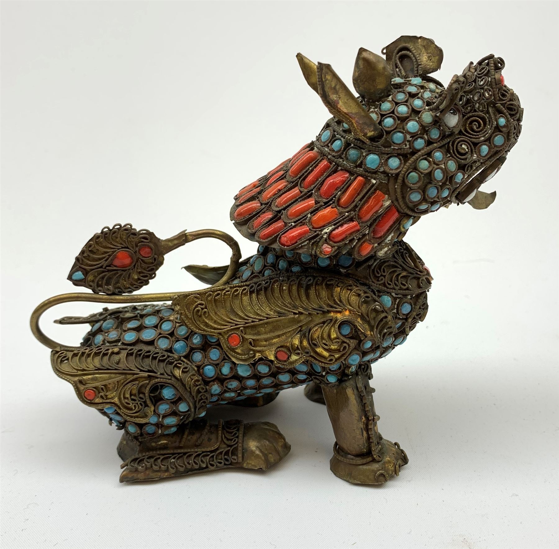 A 20th century Chinese filigree brass model of a Foo Dog - Image 2 of 6