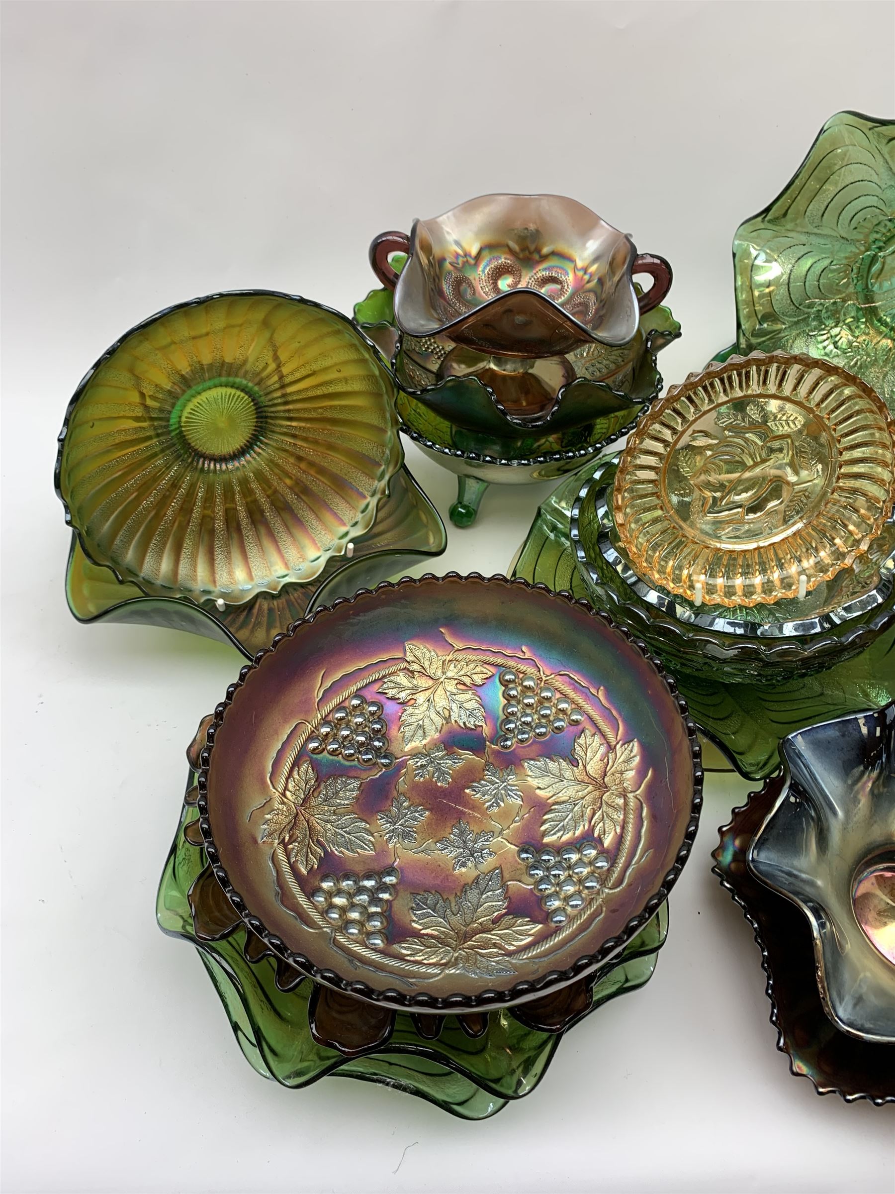 A collection of Carnival glass - Image 2 of 4