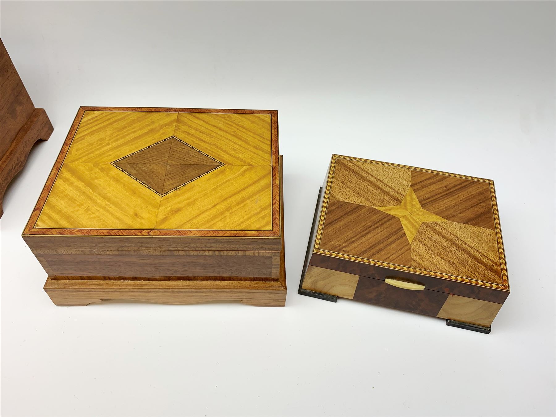 Four modern veneered boxes - Image 2 of 5