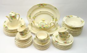 Royal Doulton Minden pattern dinner and tea wares