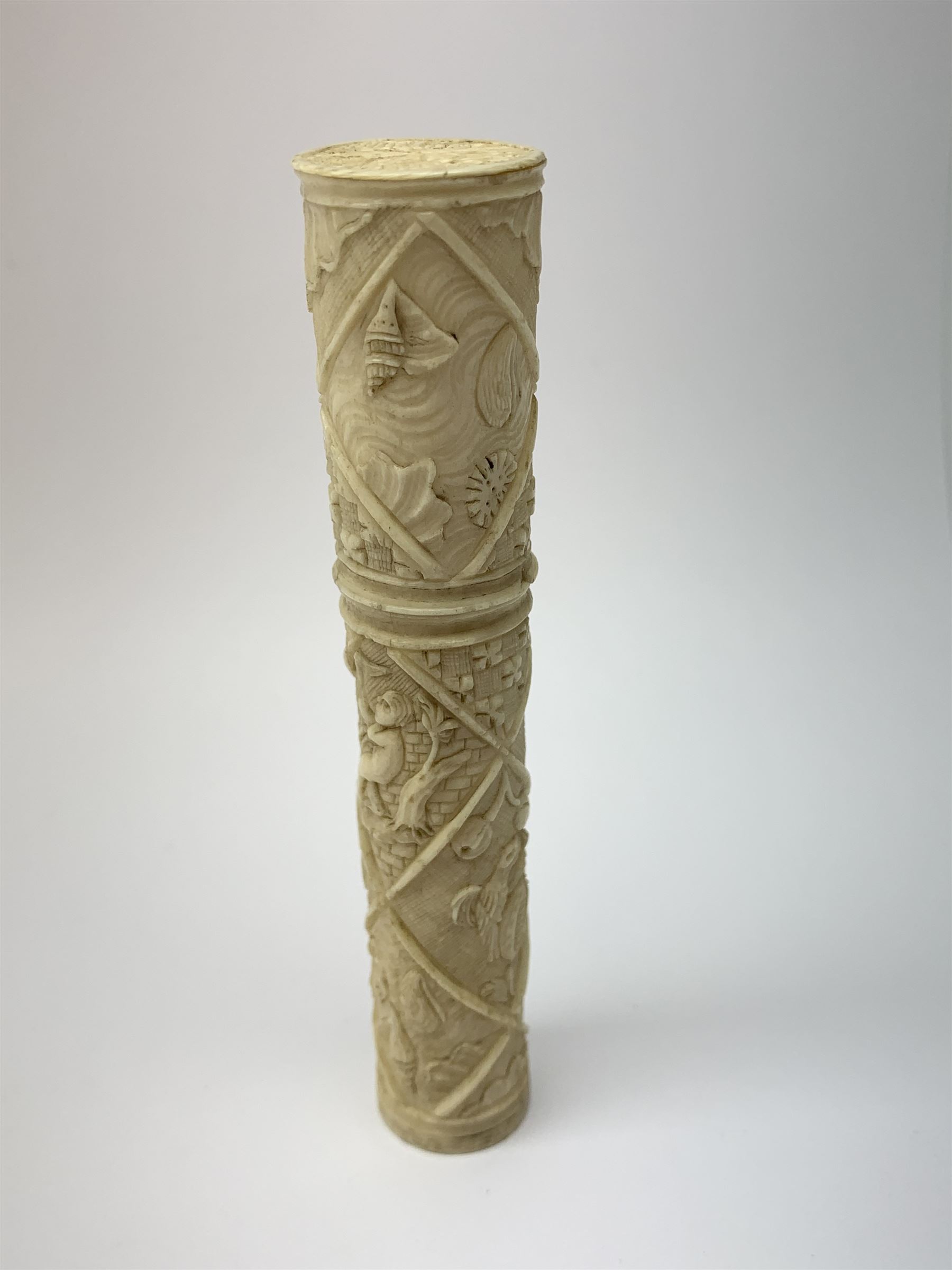 An early 20th century carved ivory bodkin case - Image 8 of 10