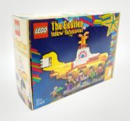 Lego - 21306 The Beatles Yellow Submarine. Factory sealed.