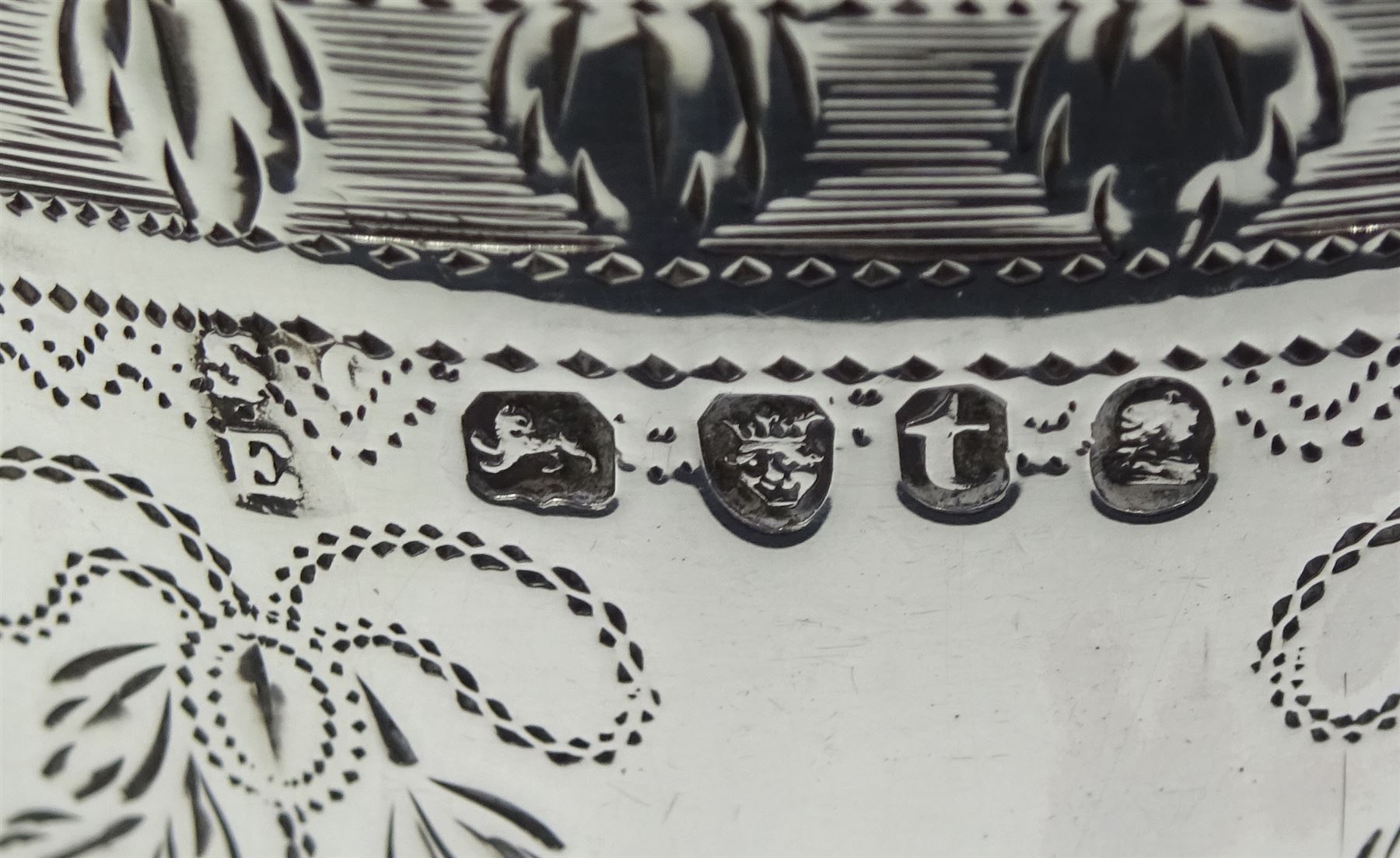 Edwardian silver christening mug by George Nathan & Ridley Hayes - Image 2 of 8