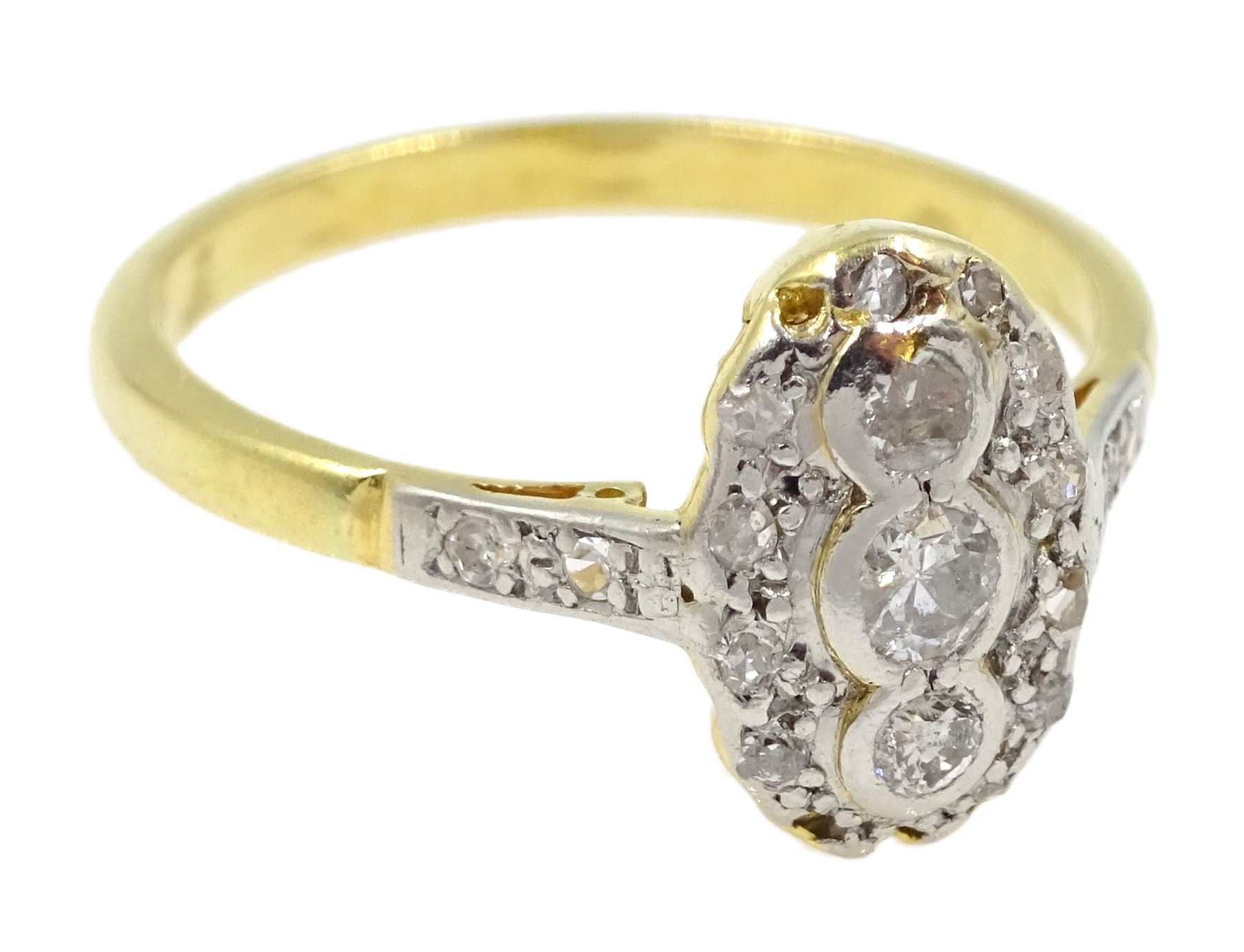 18ct gold old cut diamond panel ring - Image 3 of 4