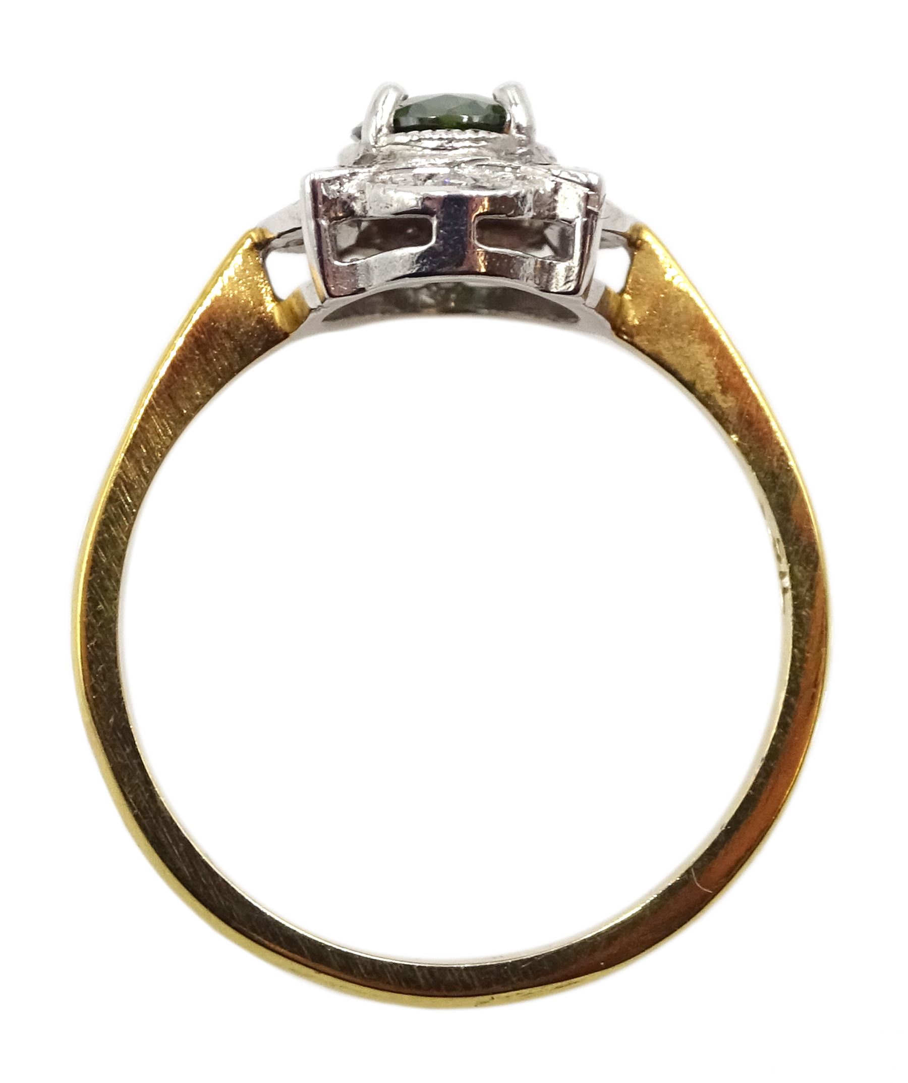 Silver-gilt peridot and cubic zirconia ring - Image 4 of 4