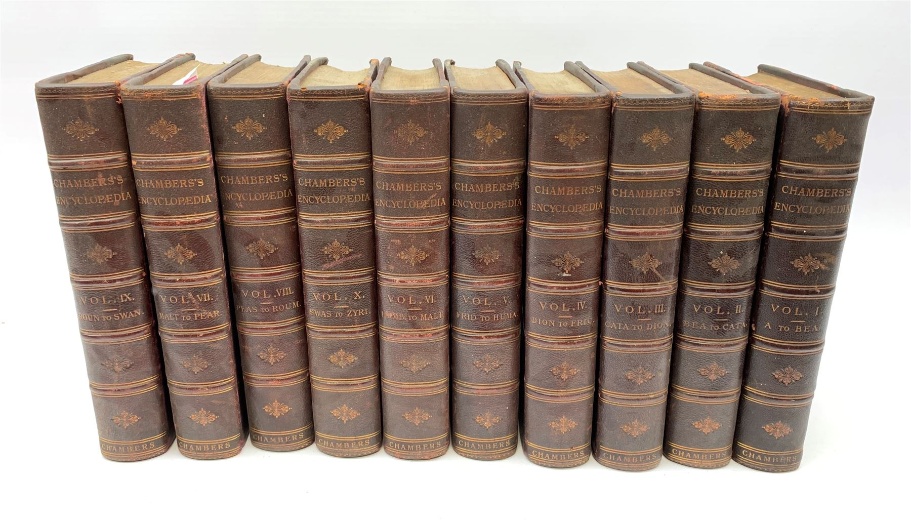 Chambers's Encyclopaedia.1901 New Edition. Ten volumes. Uniformly bound in half leather with marbled