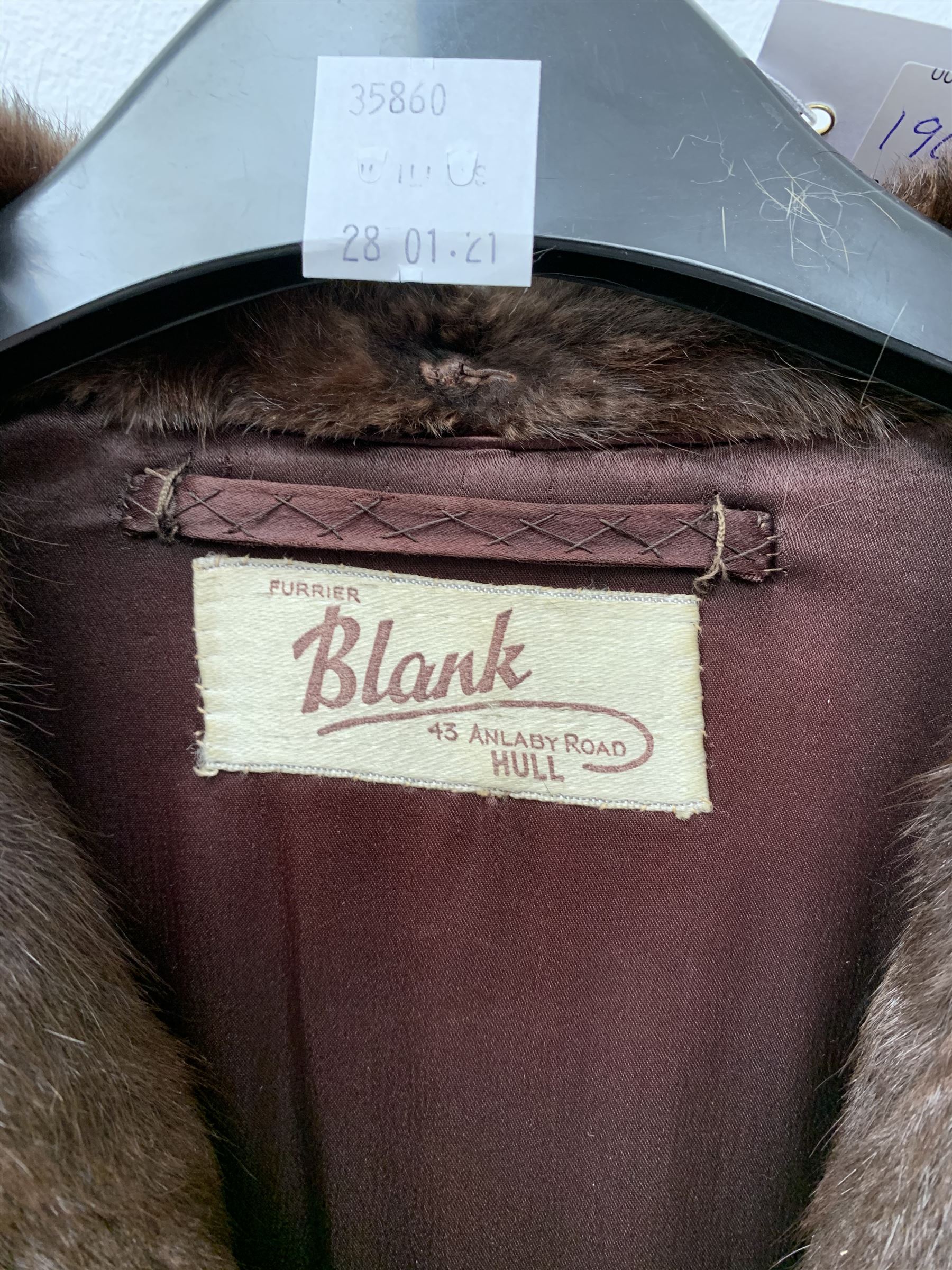 Vintage dark mink coat of three-quarter length - Image 2 of 3