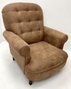 Armchair upholstered in buttoned suede fabric