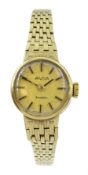 Avia 9ct gold ladies manual wind bracelet wristwatch