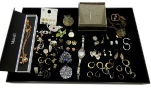 Collection of silver jewellery including Clogau necklace