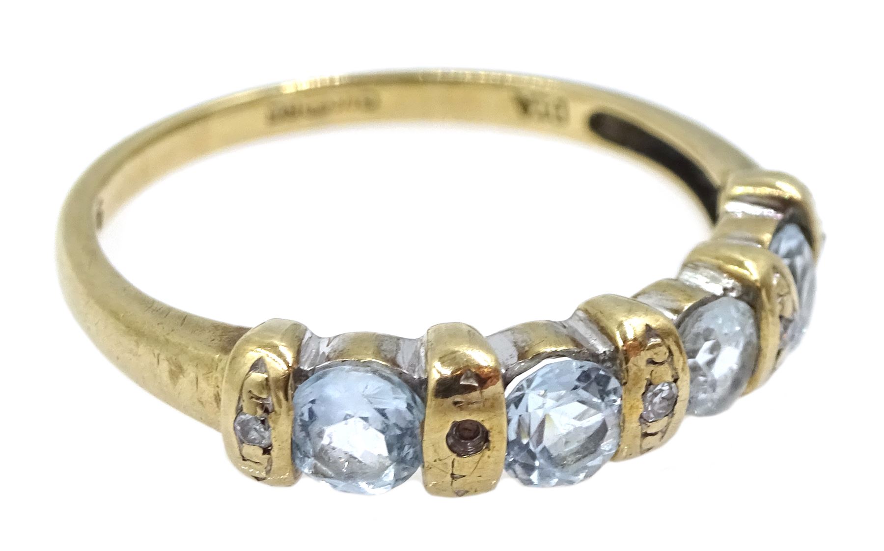 9ct gold four stone topaz ring - Image 3 of 4