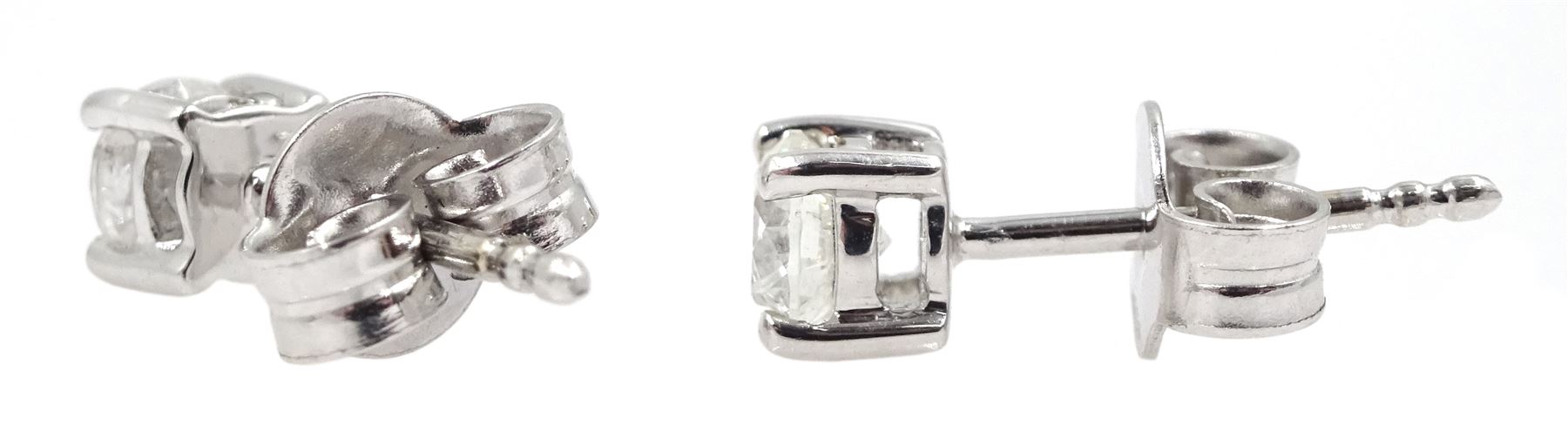Pair of 18ct white gold diamond stud earrings - Image 2 of 2
