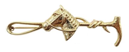 9ct gold horses head and riding crop brooch