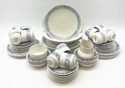 A group of Royal Doulton Cranbourne pattern tea and dinner wares