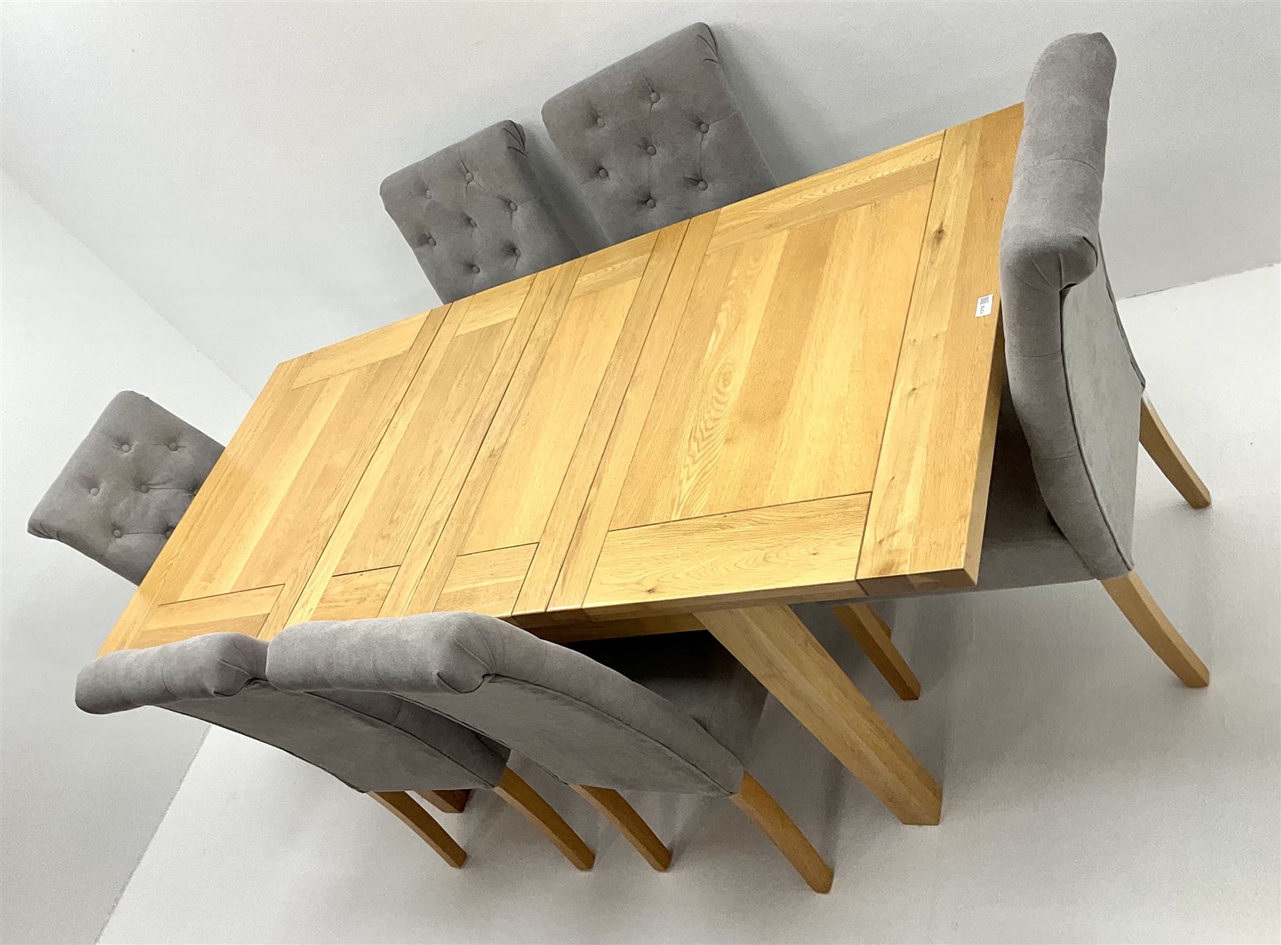 Light oak extending dining table - Image 5 of 6