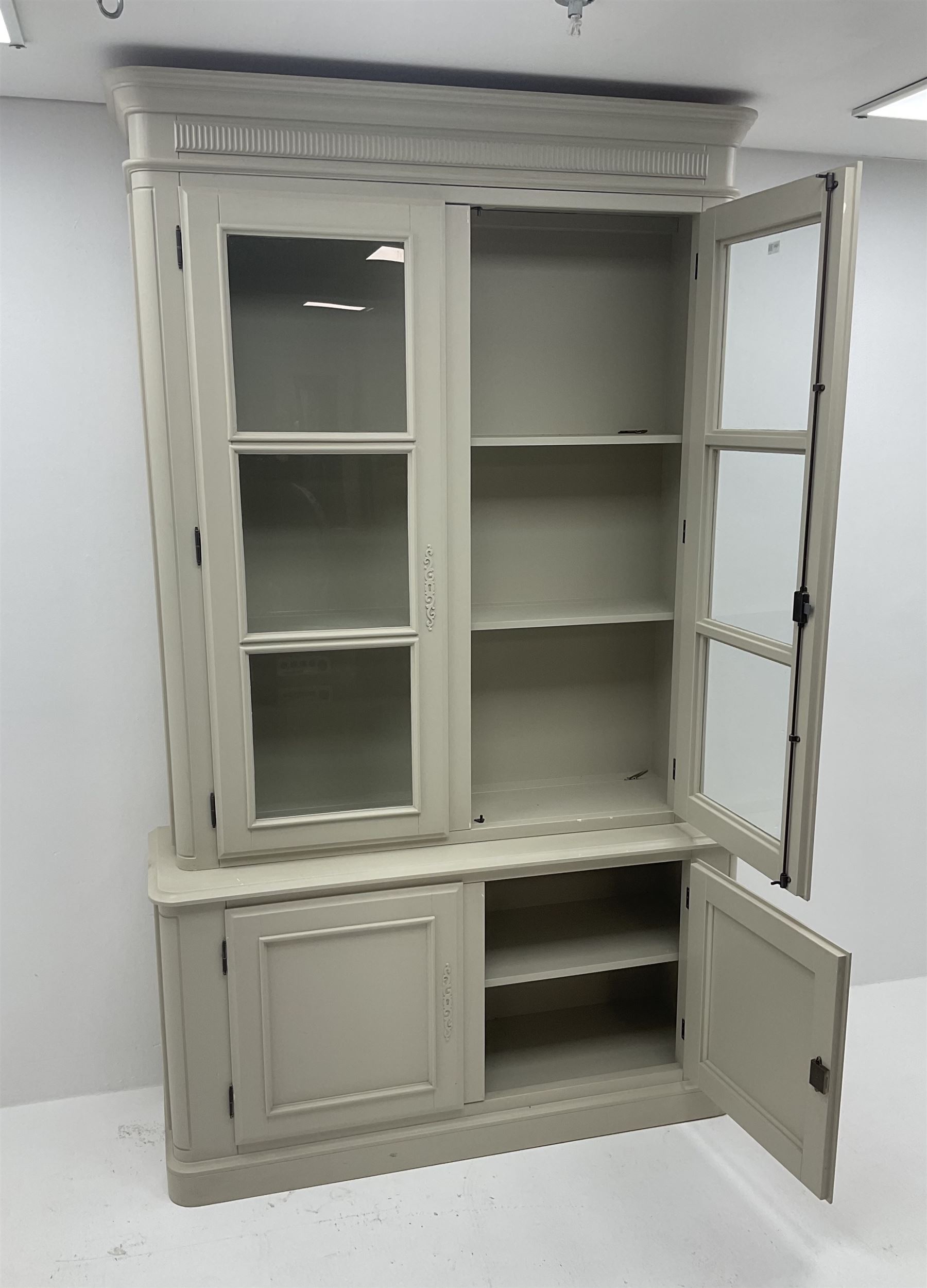 Laura Ashley Cabinet - Image 2 of 3