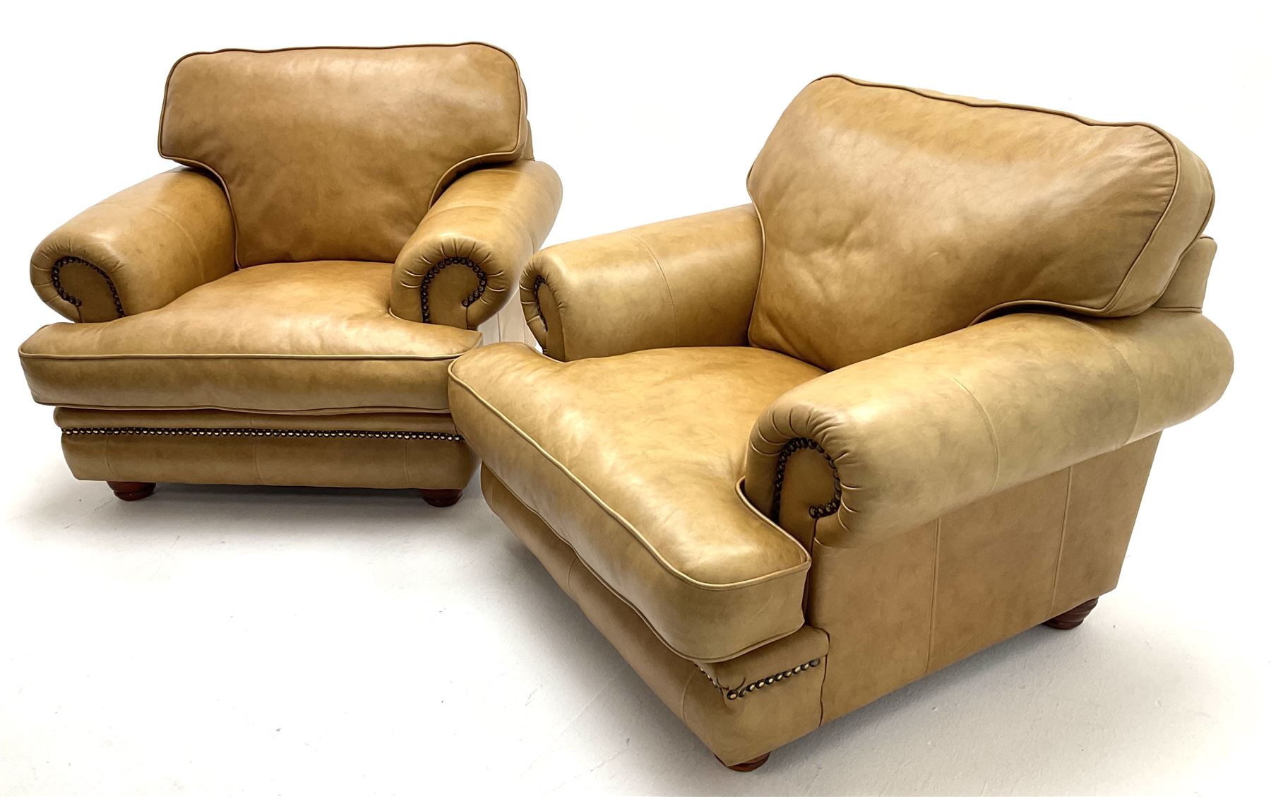 Two seat sofa upholstered in a studded tan leather - Image 6 of 7