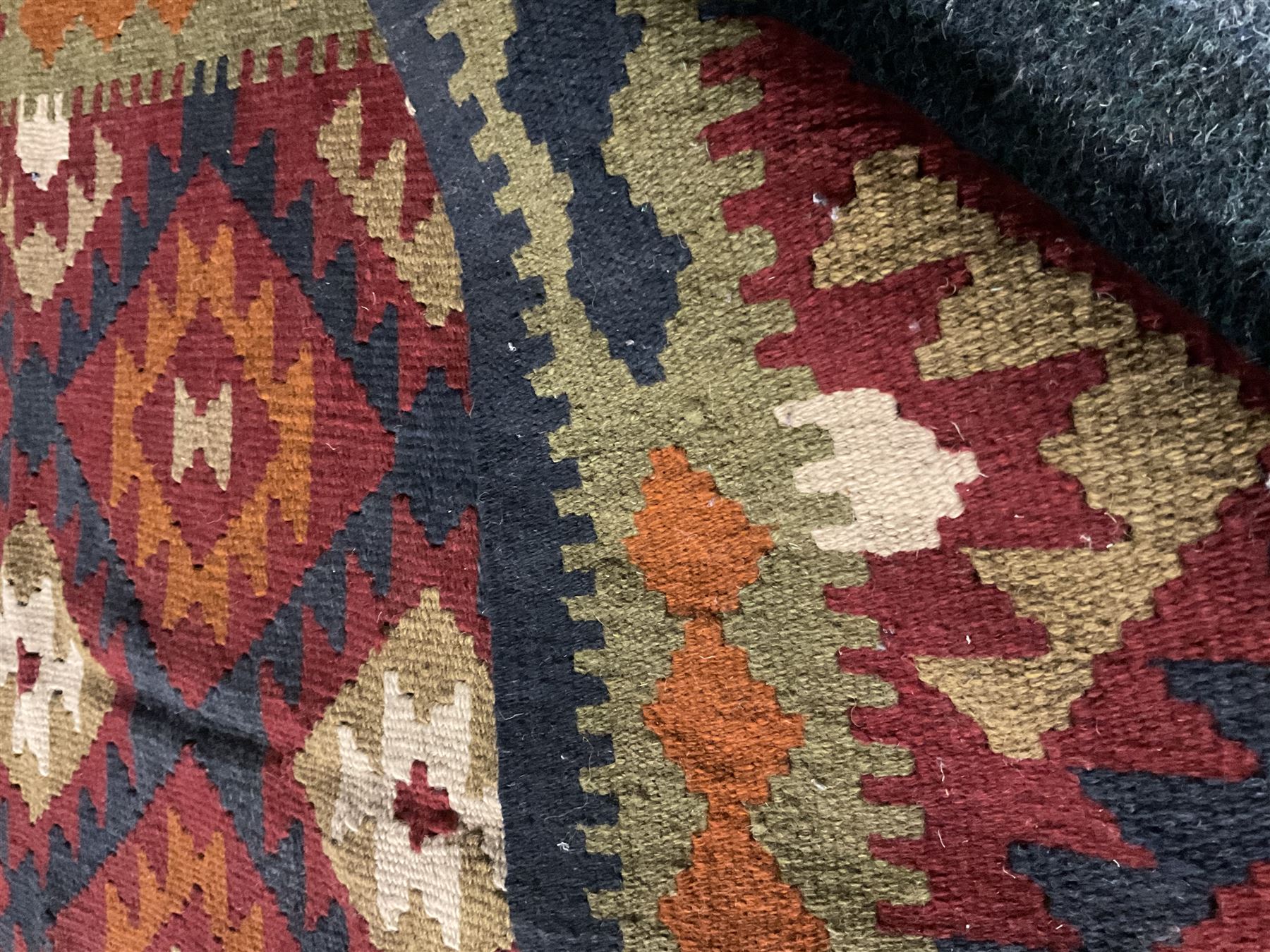 Maimana blue and red ground rug - Image 3 of 3