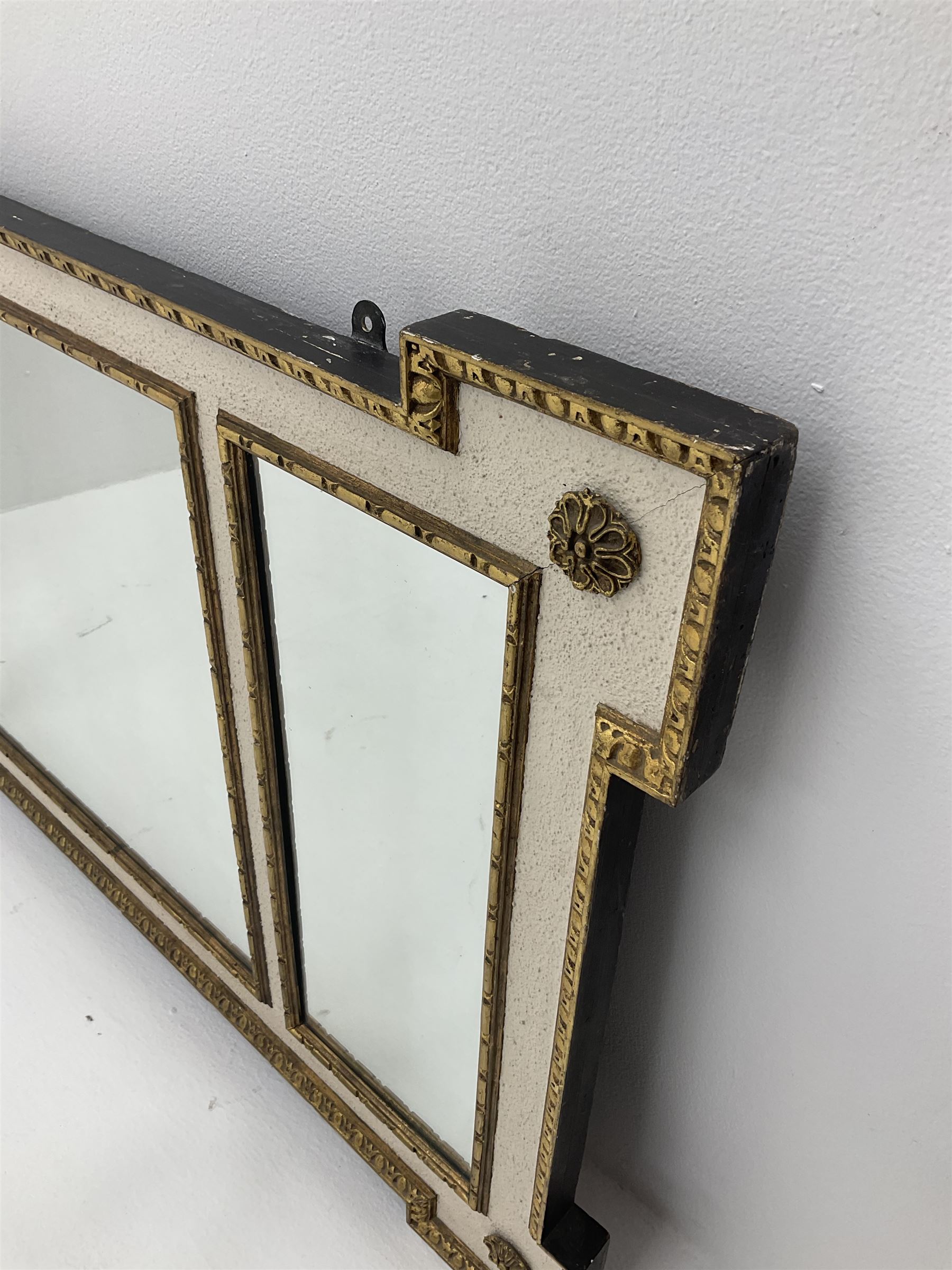 Regency style painted and gilt pier glass mirror - Image 2 of 2