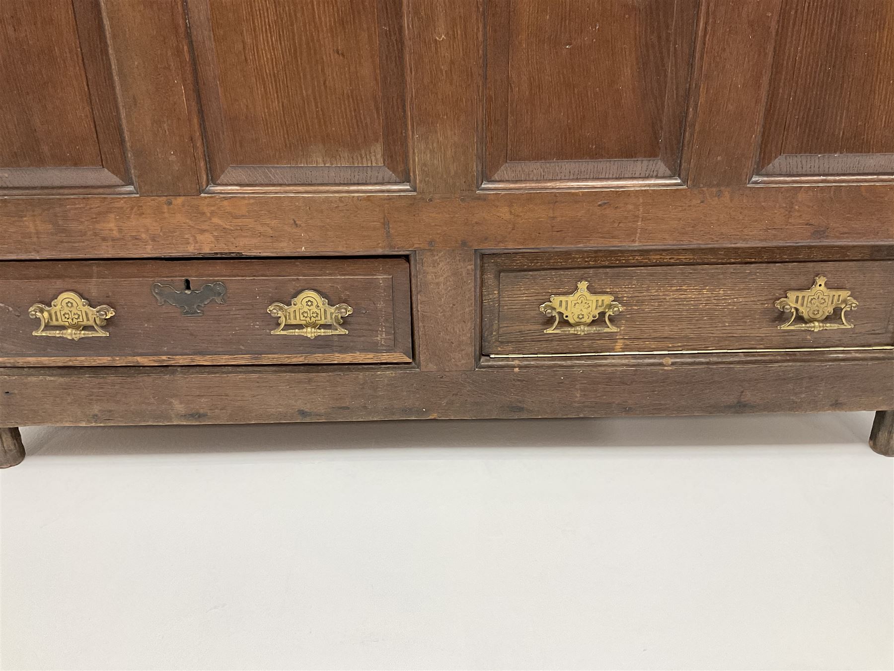 18th century oak mule chest - Image 5 of 6