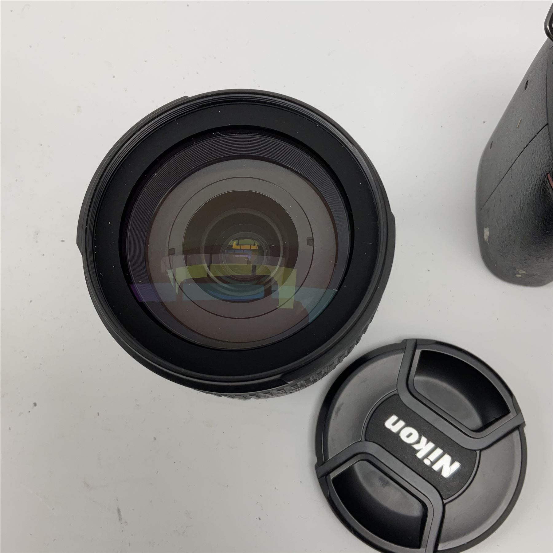 Nikon D70 Kit with AF-S Zoom Nikkor 18-70mm f/3.5~4.5G lens - Image 7 of 8