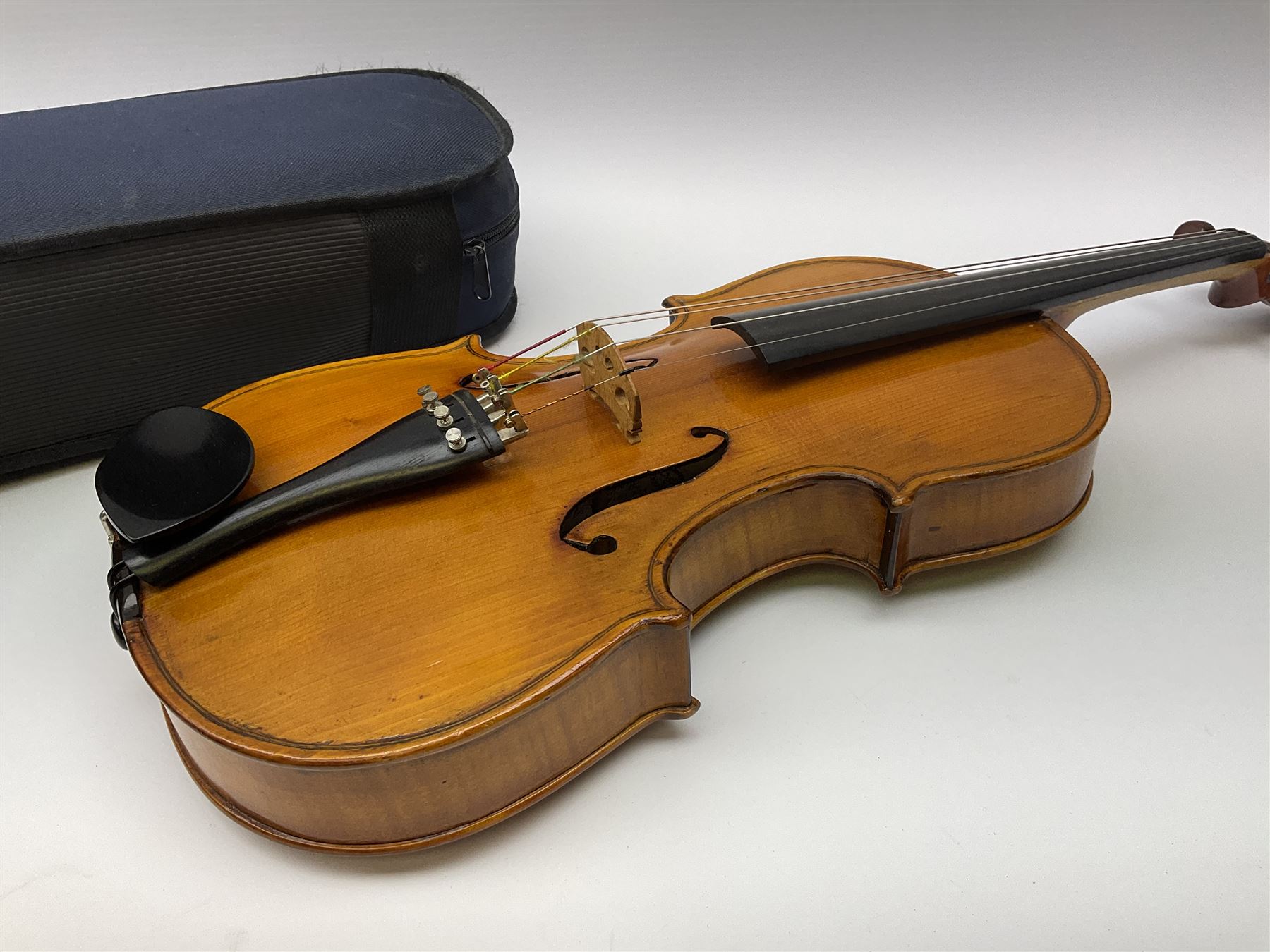 1920s continental large viola with 42cm two-piece maple back and ribs and wide grain sprucewood top - Image 13 of 21