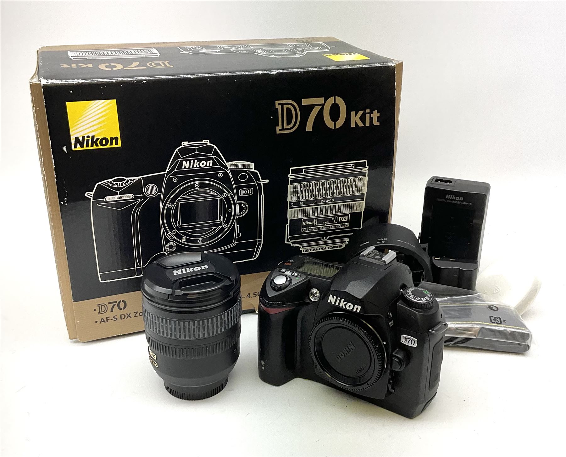Nikon D70 Kit with AF-S Zoom Nikkor 18-70mm f/3.5~4.5G lens