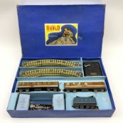 Hornby Dublo - three-rail EDP1 passenger set with Class A4 4-6-2 locomotive 'Sir Nigel Gresley' No.4