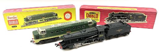 Hornby Dublo - two-rail 2224 Class 8F 2-8-0 locomotive No.48073 with instructions; and 2234 Deltic T